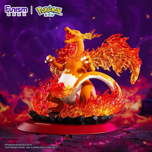 Funism Pokemon Gigantamax Charizard Statue Figure