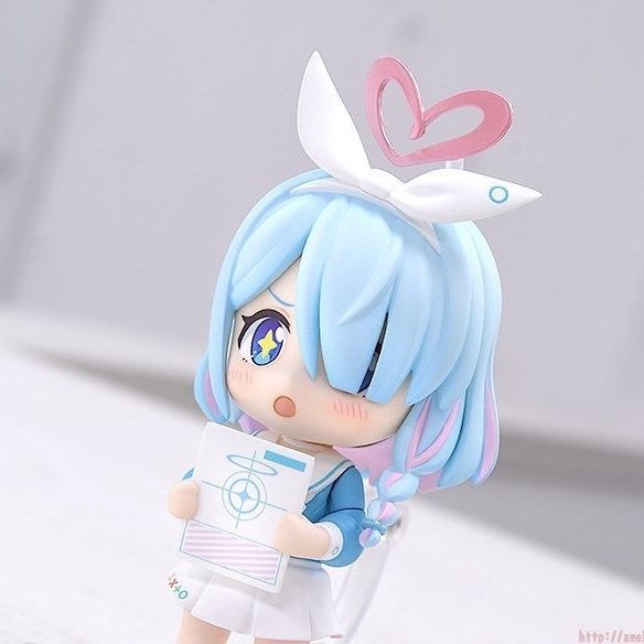 Good Smile Nendoroid 2245 Blue Archive Arona Nendoroid Figure with Blue Axe Drawing Paper & Heart Halo Effect