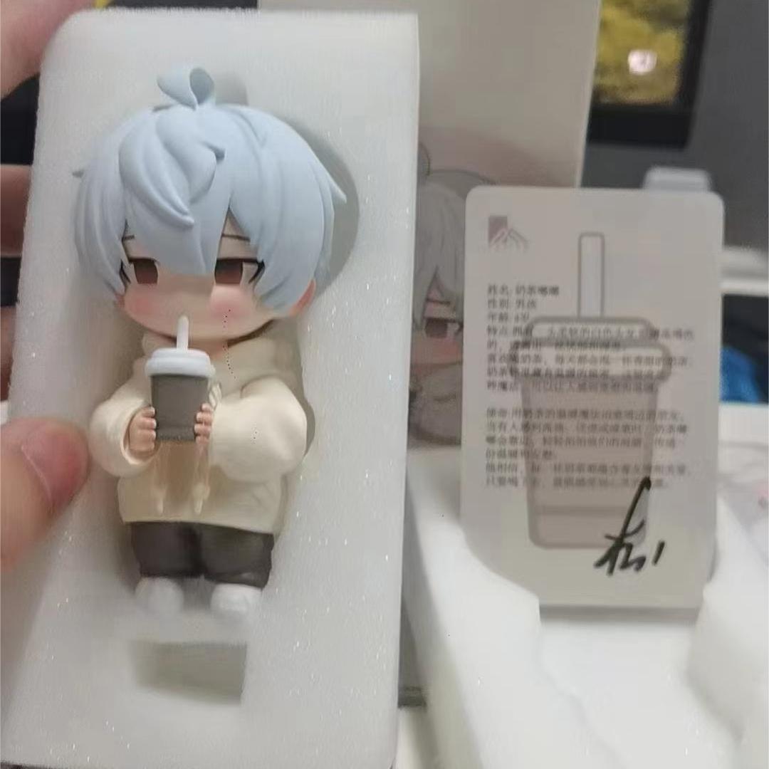 OUDU Chibi Boy Milk Tea Figure Kawaii Desk Statue Gift