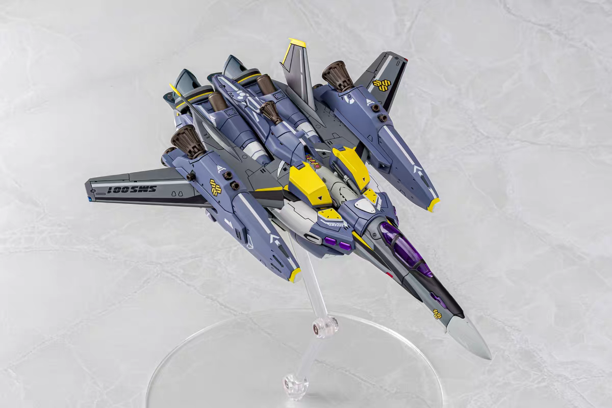 Aoshima VFG VF-25S Super Messiah Macross Girl Model Kit