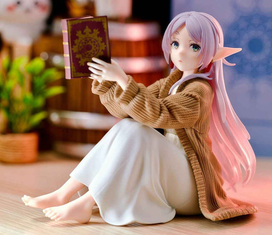 Casual Frieren anime figure in loungewear collectible