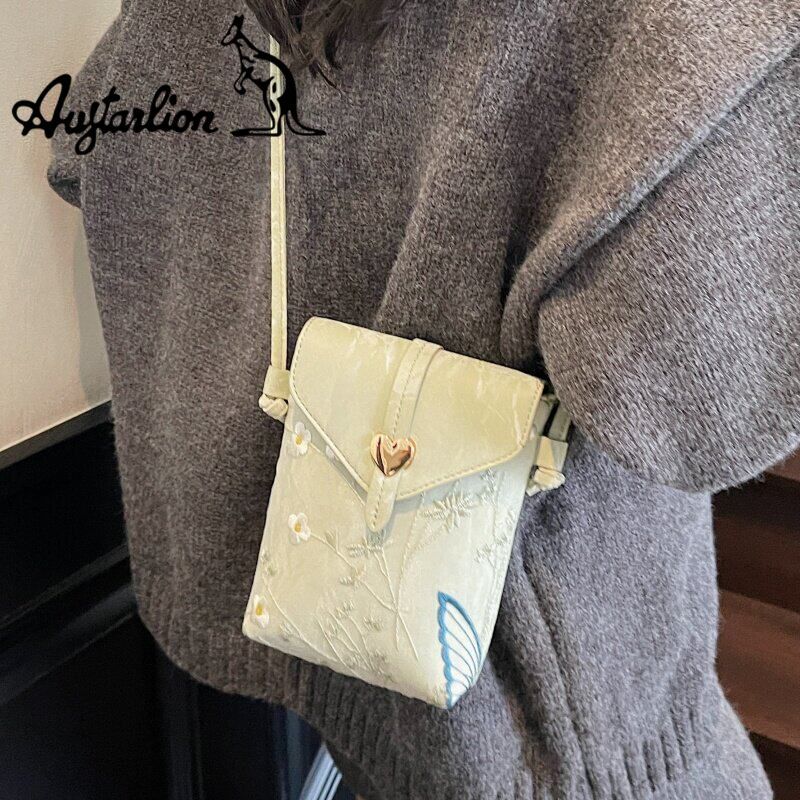 Augtarlion Chinese Embroidery Floral Butterfly Crossbody Phone Bag Gold Heart Clasp Shoulder Bag