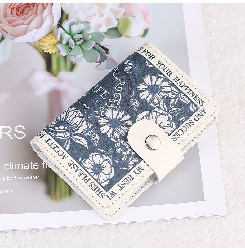 Floral Oil Painting Print Large Capacity Card Holder Wallet Anti-Demagnetization 20 Slots Snap Closure