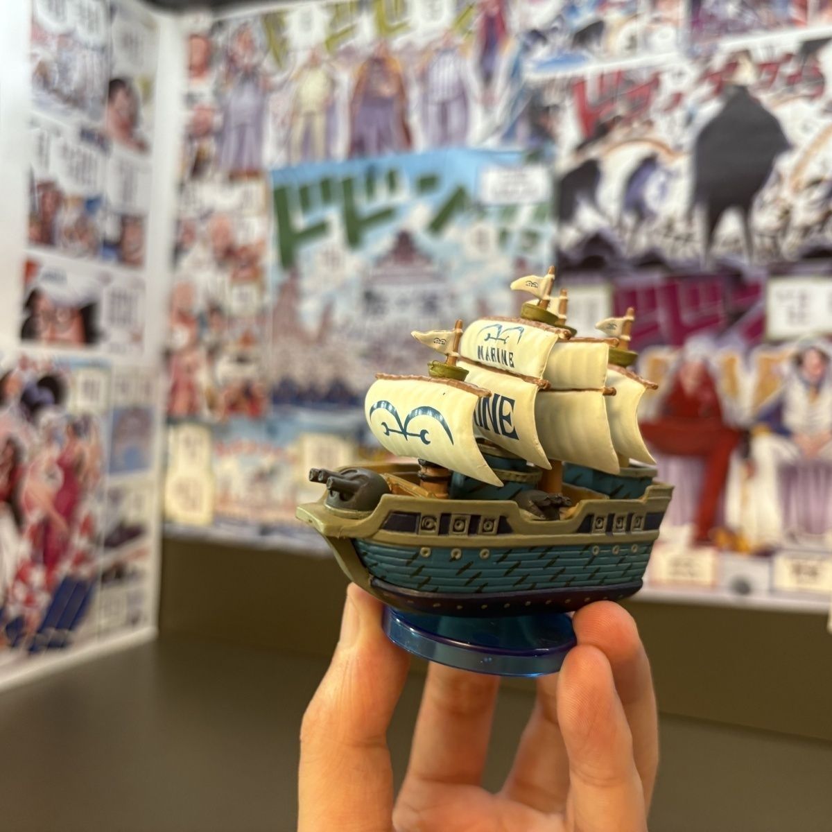 One Piece Marine Warship Miniature Ship Collection Figure 6cm Blue Hull White MARINE Sail Gold Mast