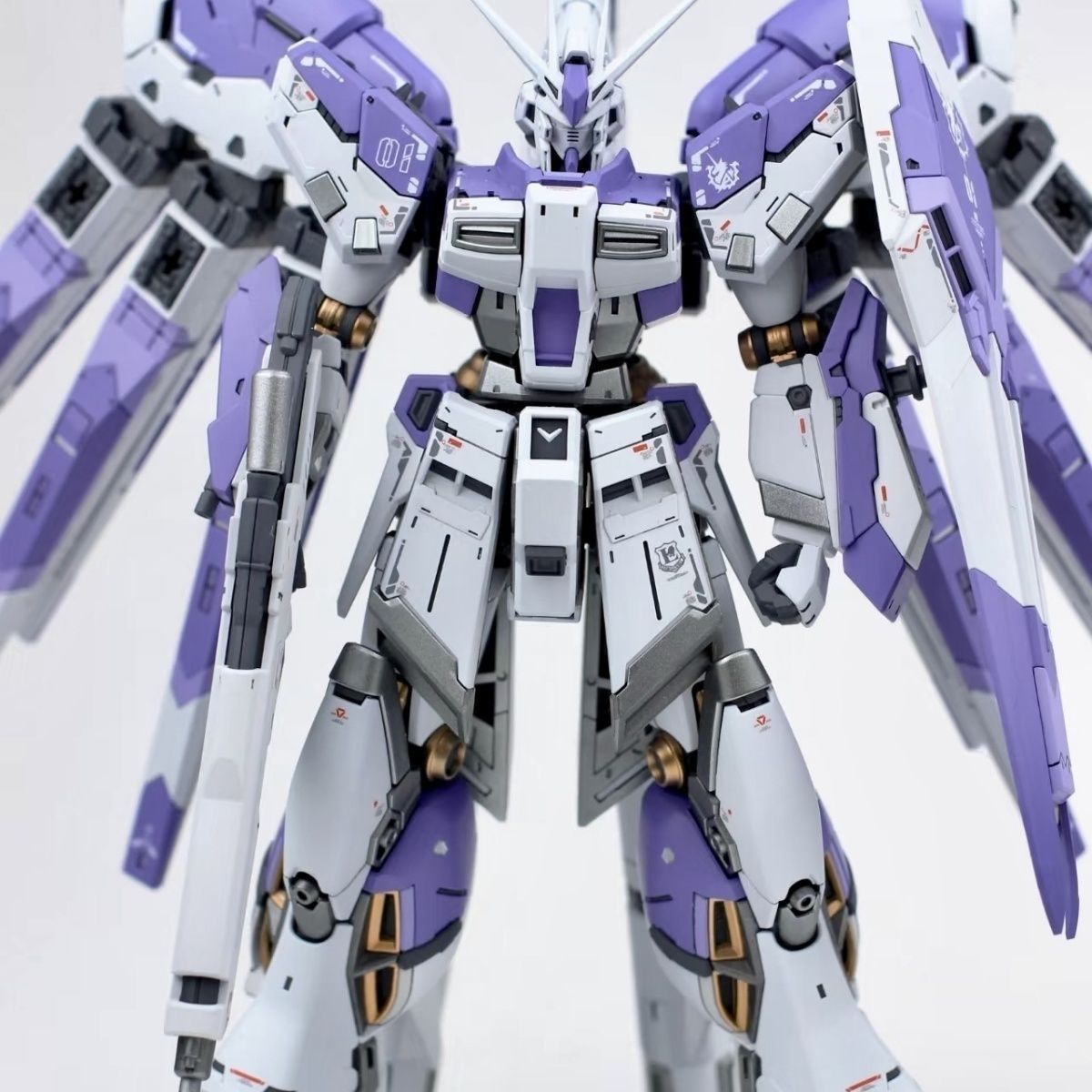 Aurora Studio RG 1/144 Hi-ν Gundam Lavender Purple Custom Painted Gunpla Kit