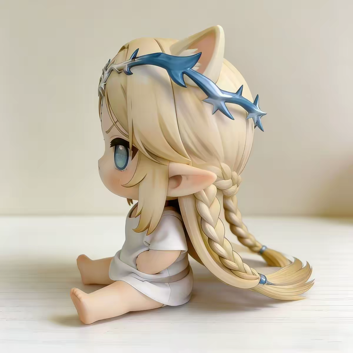 Genshin Impact Kachina Chibi Cat Ears Crawling Figure Cream Hair Blue Thorn Star Crown Twin Braids Desk Ornament Gift