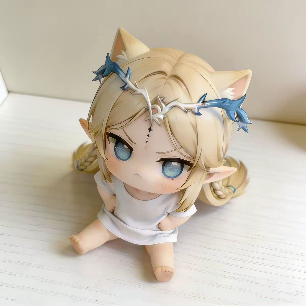 Genshin Impact Kachina Chibi Cat Ears Crawling Figure Cream Hair Blue Thorn Star Crown Twin Braids Desk Ornament Gift