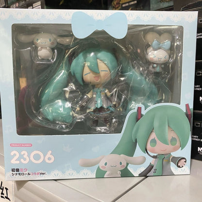 Good Smile Nendoroid 2306 Hatsune Miku Cinnamoroll Collab Ver Nendoroid Figure with 2 Cinnamoroll Mascots & Gold Mirror