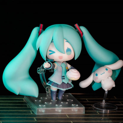 Good Smile Nendoroid 2306 Hatsune Miku Cinnamoroll Collab Ver Nendoroid Figure with 2 Cinnamoroll Mascots & Gold Mirror