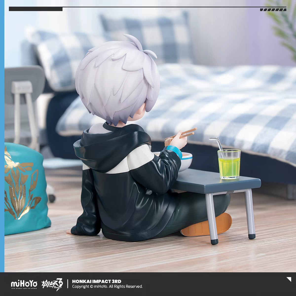Honkai Impact 3rd Kevin Kaslana chibi figure - back view showing black jacket and silver hair