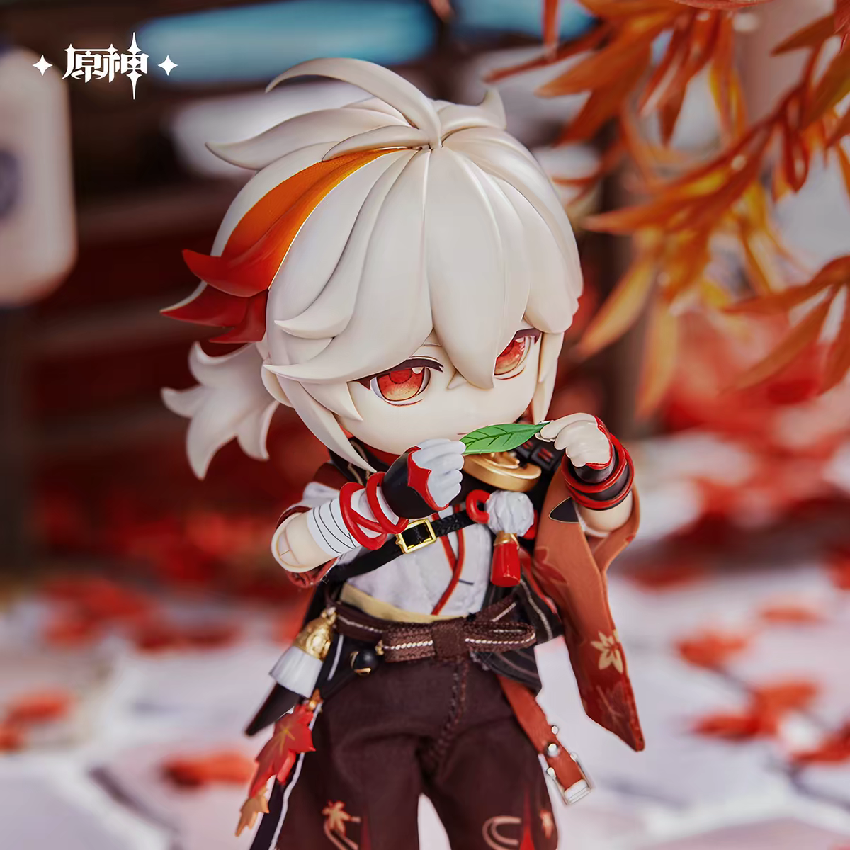 Genshin Impact Kazuha Articulated Doll Holding Maple Leaf Close Up Face Orange Hair miHoYo