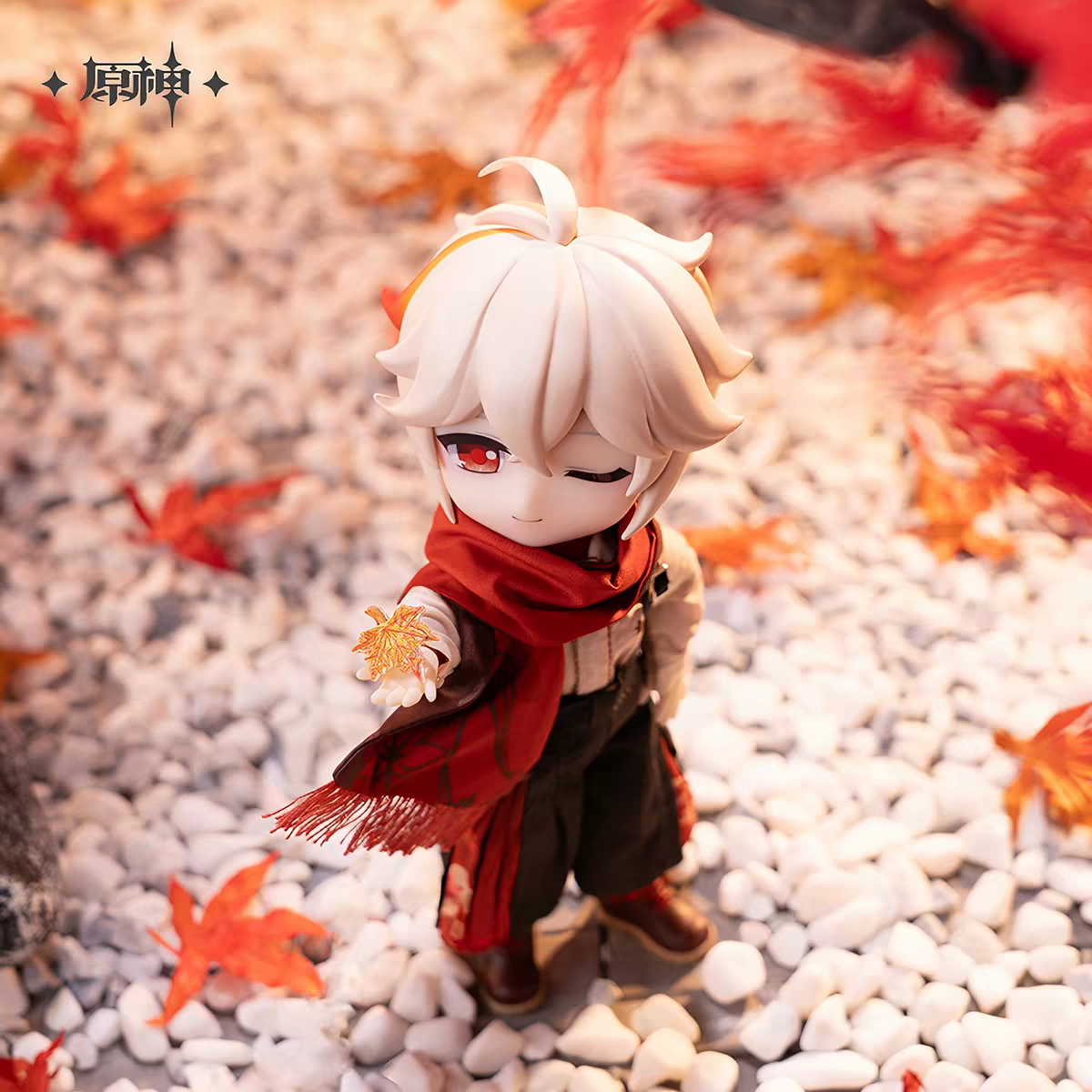 Genshin Impact Kazuha Impression Costume Doll Holding Gold Maple Leaf Close Up Face miHoYo