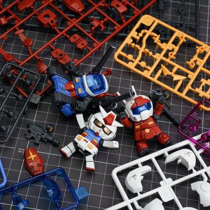 SD Gundam RX-78-2 & Guntank Model Kit