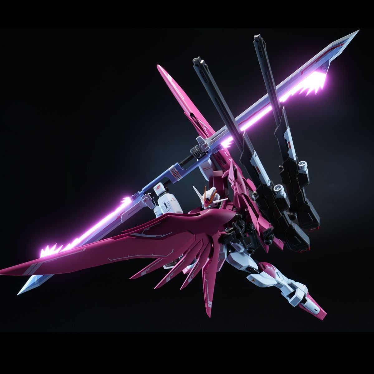 Angry Birds Destiny Pulse Rebirth 1/144 Pink Model Kit