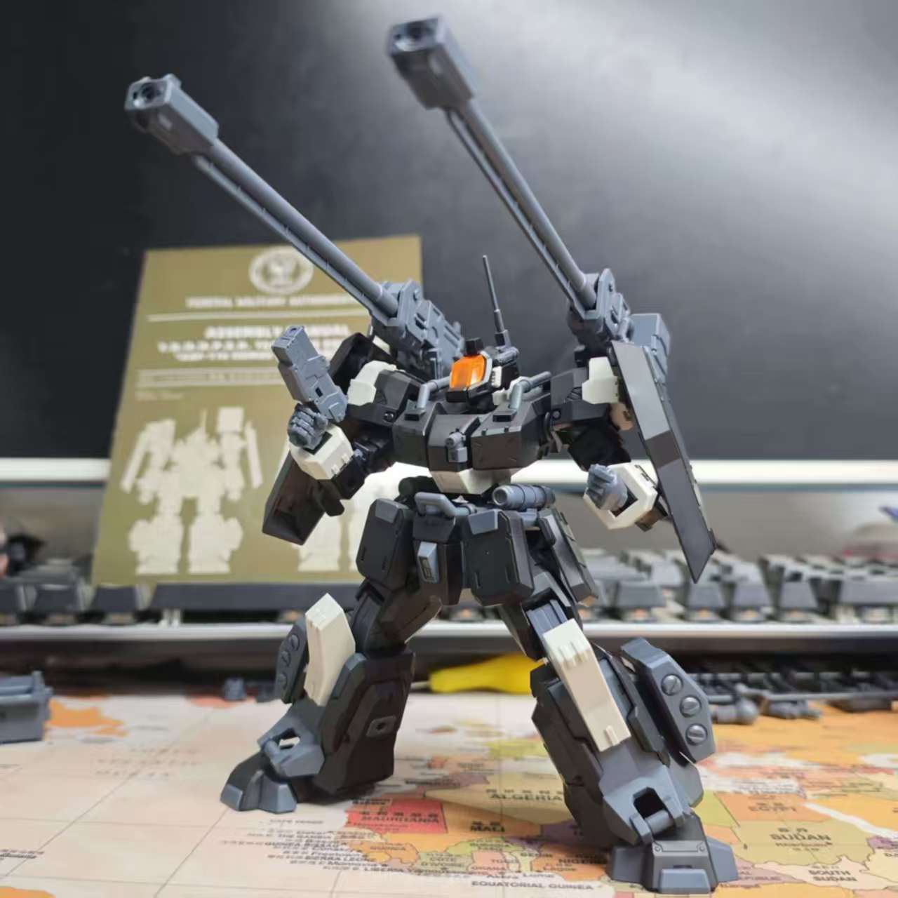 Chief Continent Hongmo 2nd Anniversary Edition Mecha Model Kit