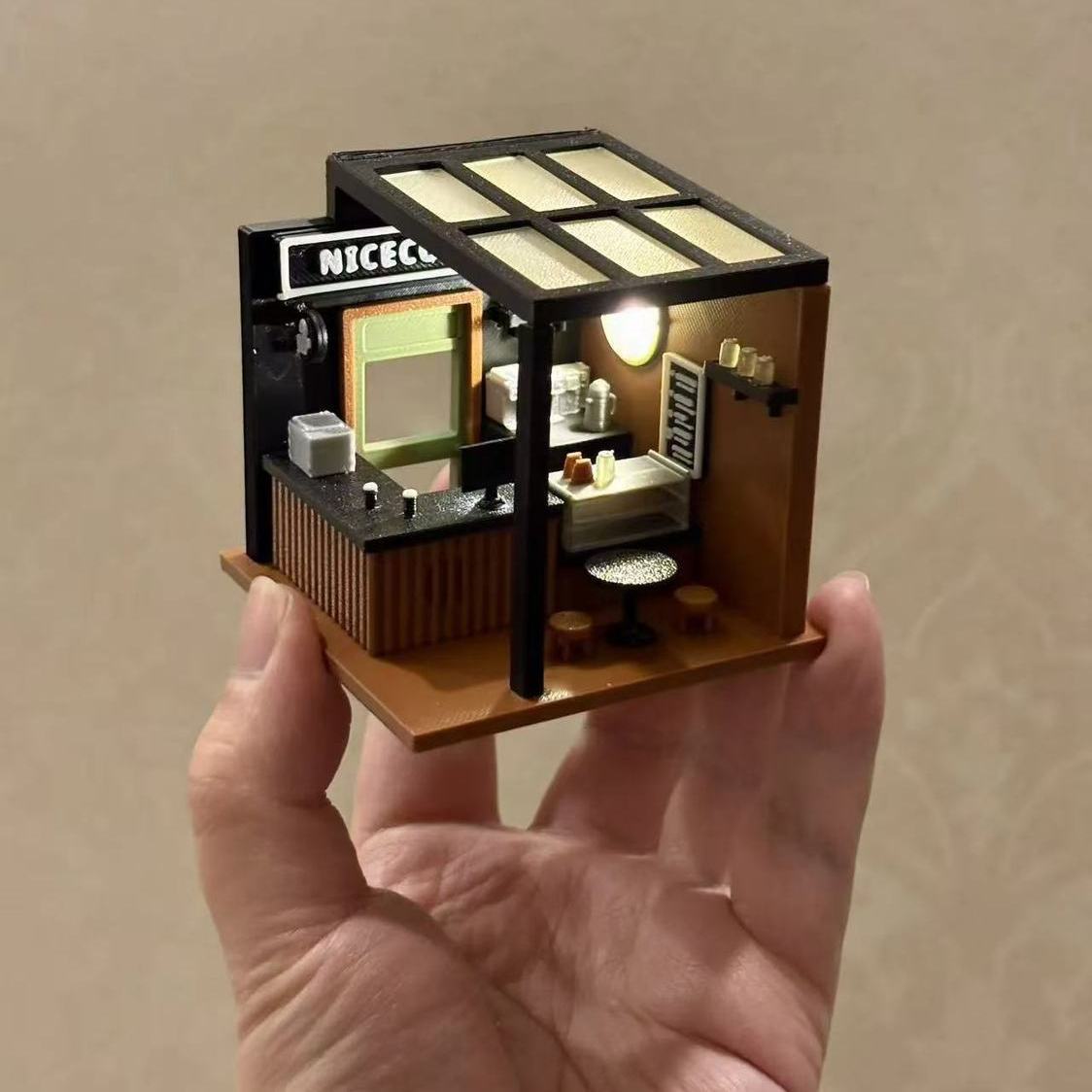 NICECOFFEE 1:64 Miniature Coffee Shop Scene Model with LED Light