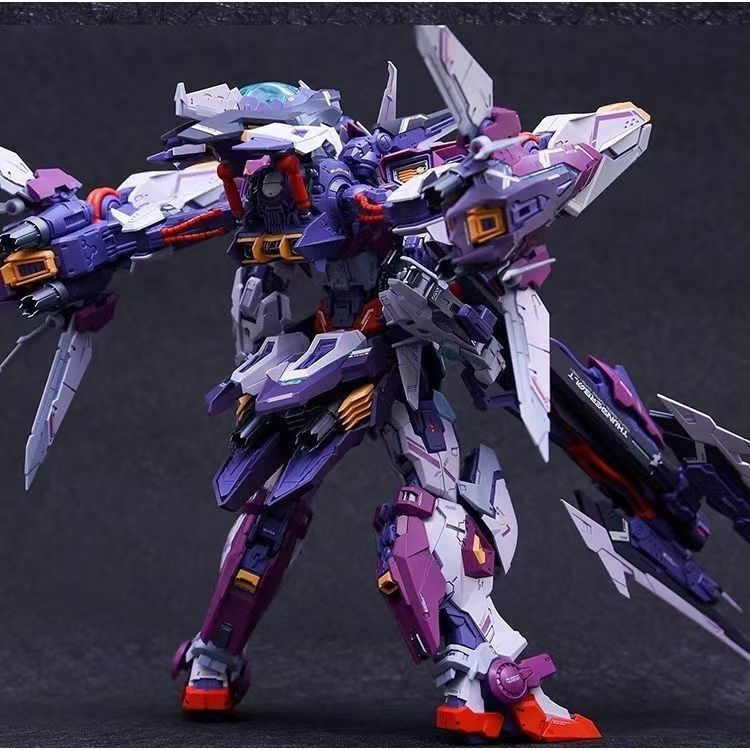 Infinite Nova Thunder 1/100 Movable Mecha Model