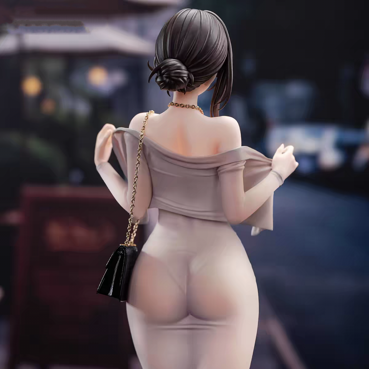 Hapitopi x Kpring Higashitan 1/6 Scale Anime Figure – Mature Elegant Lady Beige Dress Gold Chain Bag Collectible Statue