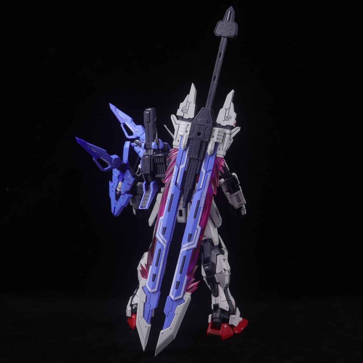 Zhang Wuji Dragon Peach Dual Sword Action Figure