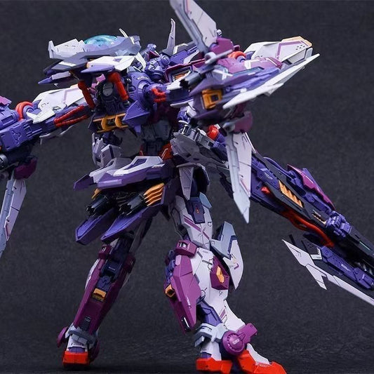 Infinite Nova Thunder 1/100 Movable Mecha Model